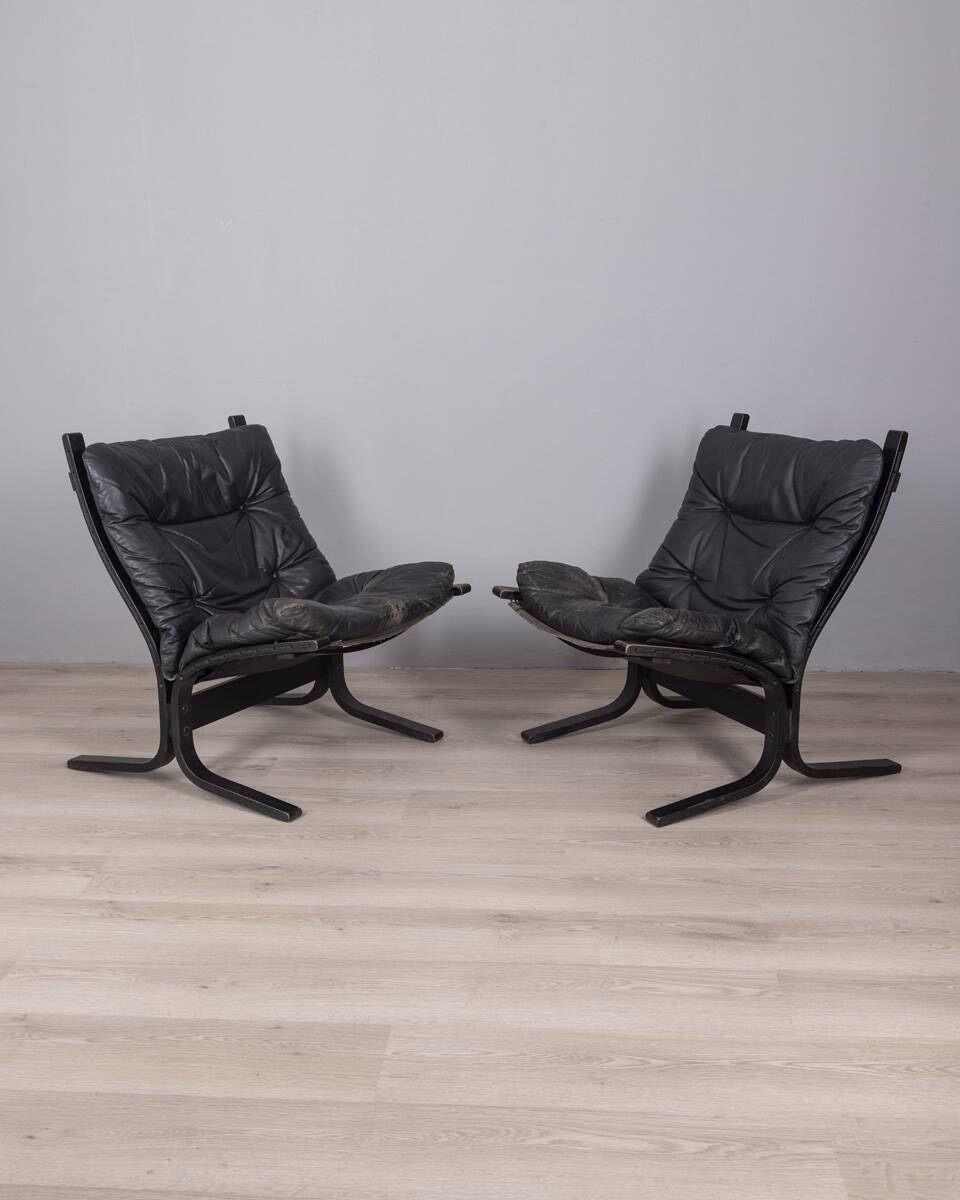 Pair of vintage leather armchairs from the 1970s, "Siesta", designed by I.