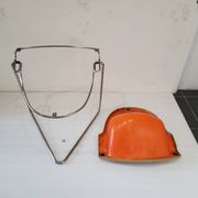 "Pussycat" chair design by Kwok Hoi Chan in leather