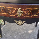 Chest of drawers between two Louis XV style late 19th early 20th.