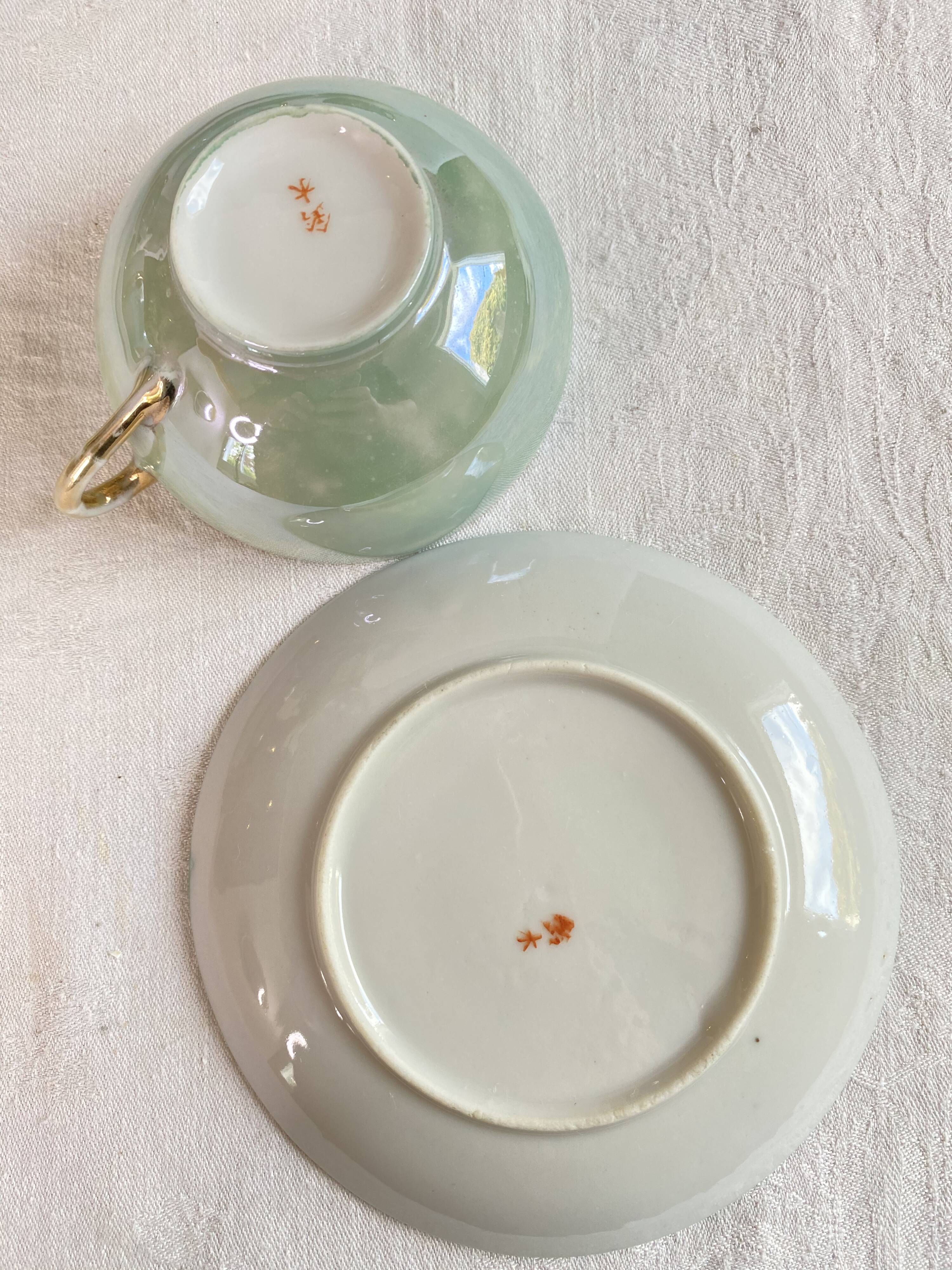 Japanese Nacrée porcelain coffee cups
