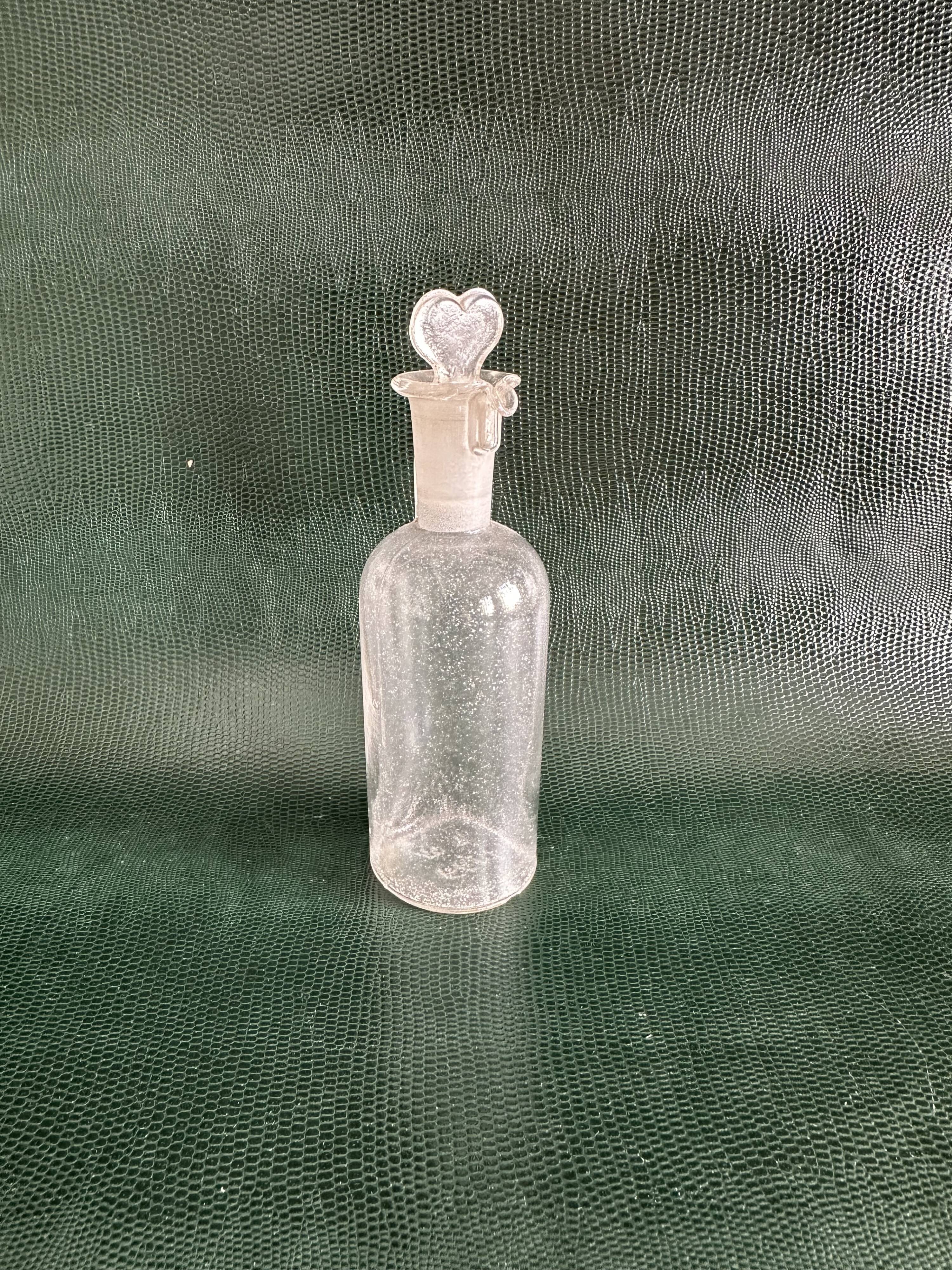 Flacon d’apothicaire ancien en verre, vers 1900
