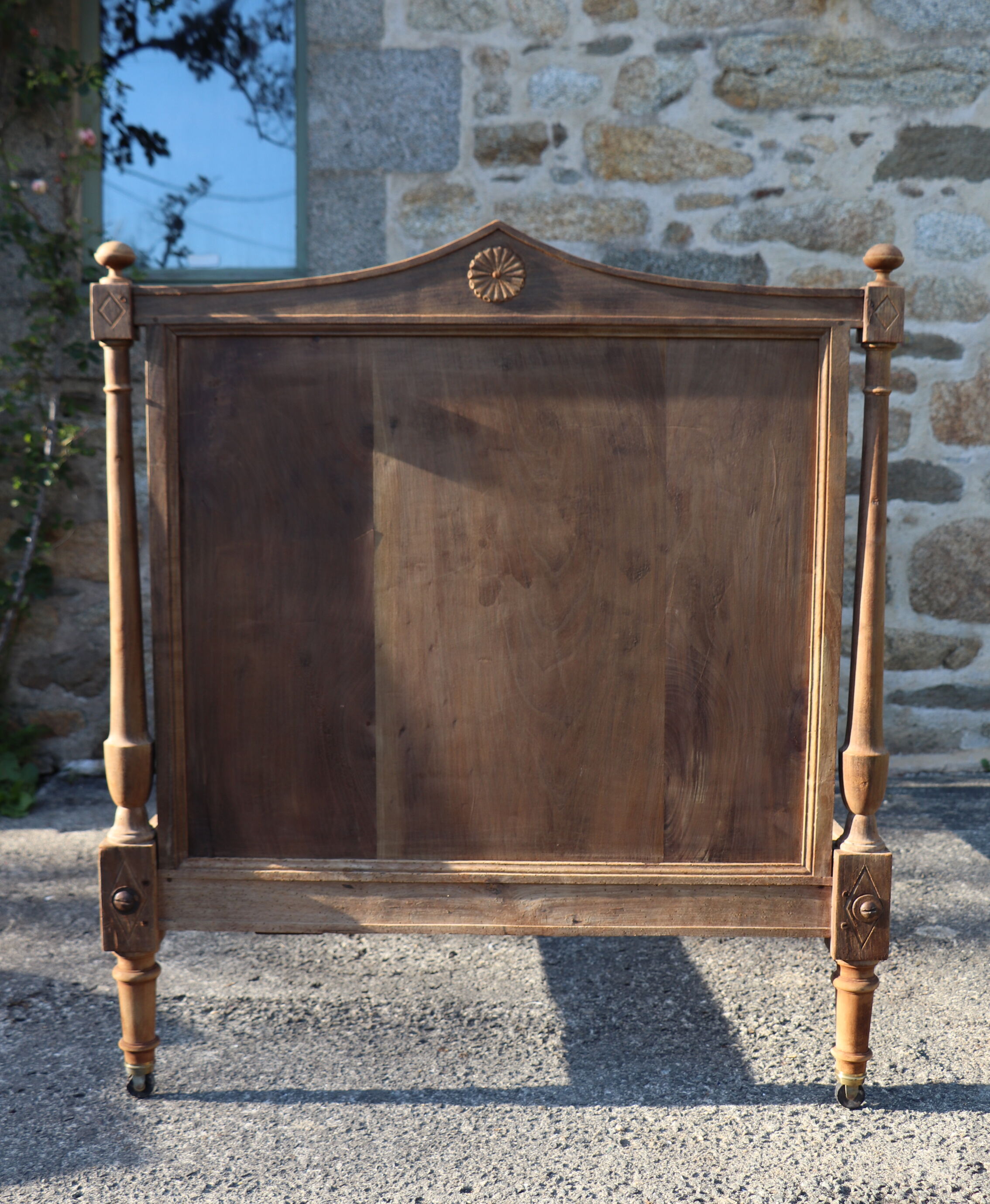 Rest bed