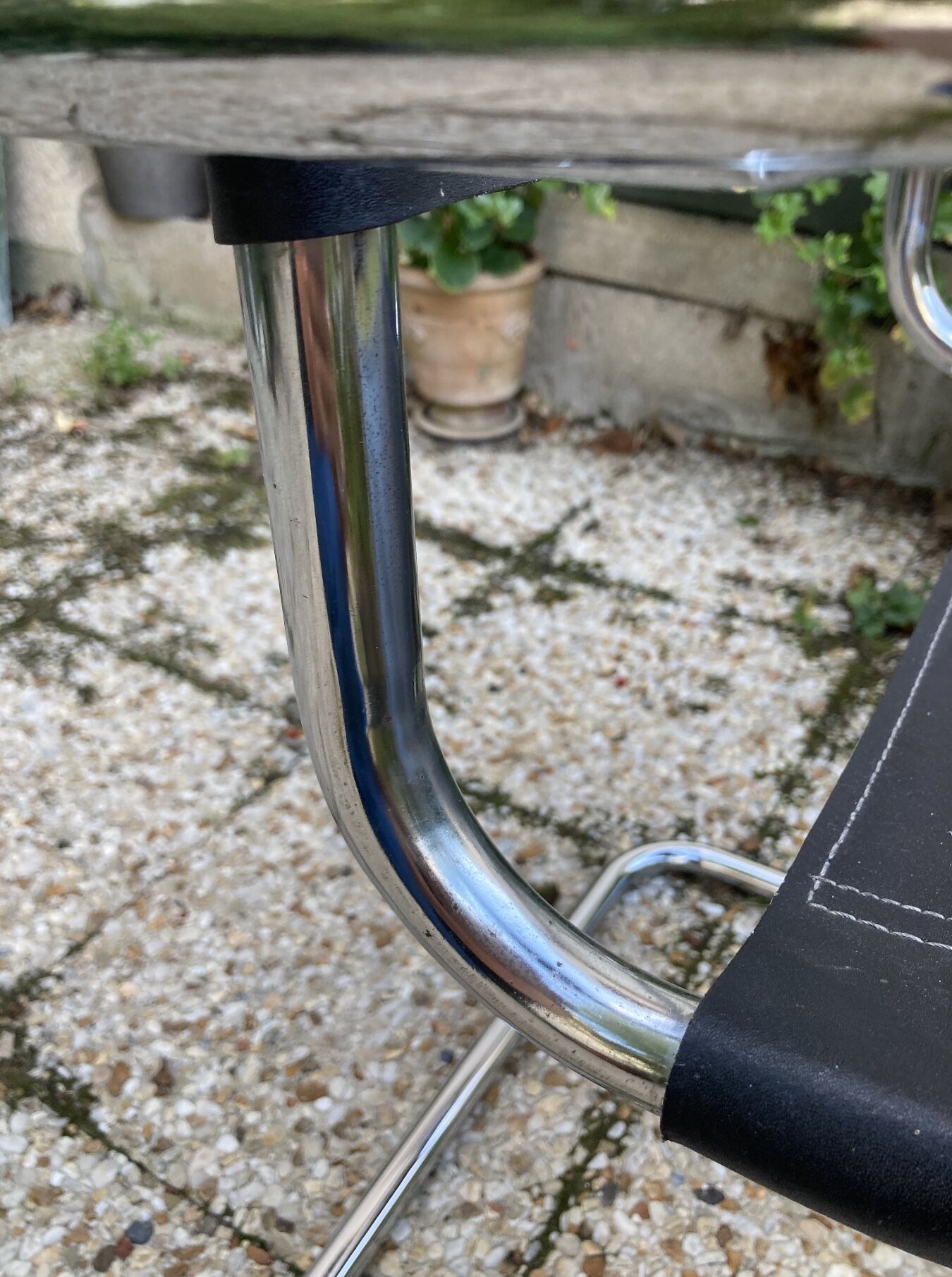 Vintage armchair in black leather