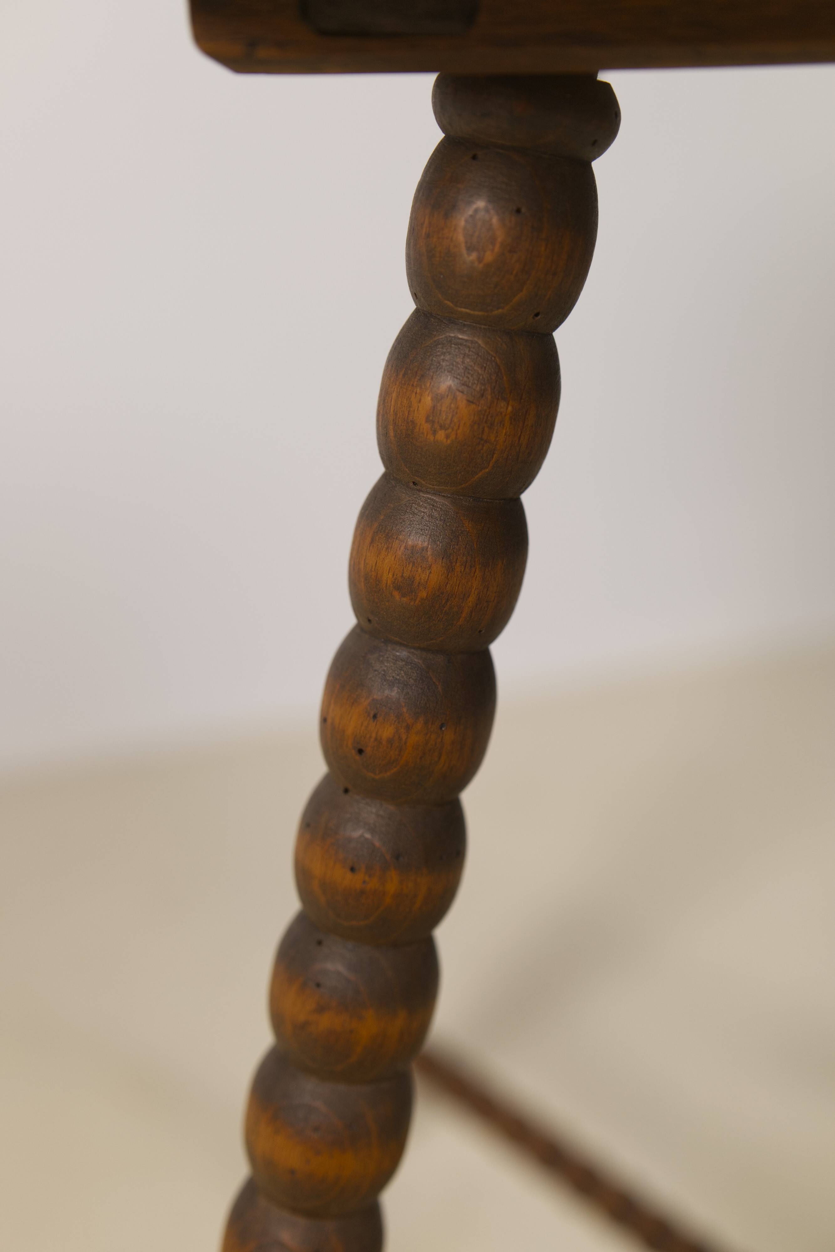 Vintage round Bobbin side table