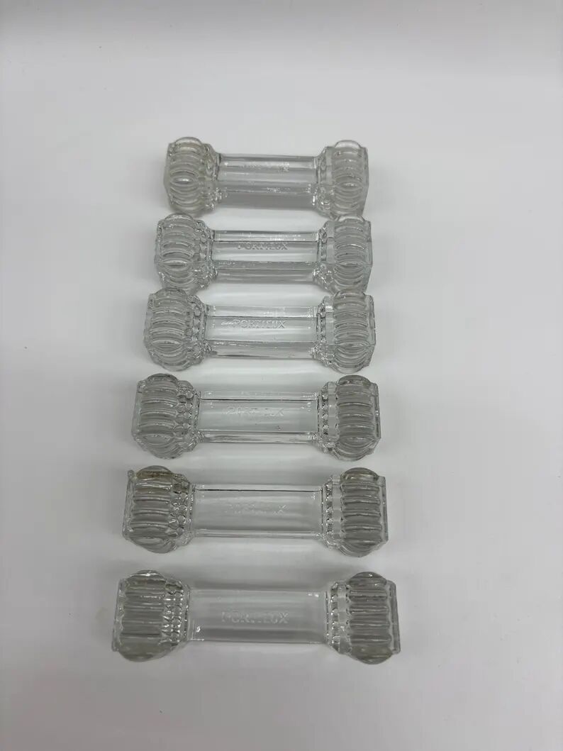 6 Portieux Art Deco knife rests in transparent moulded glass, French glassware from the 1930s.