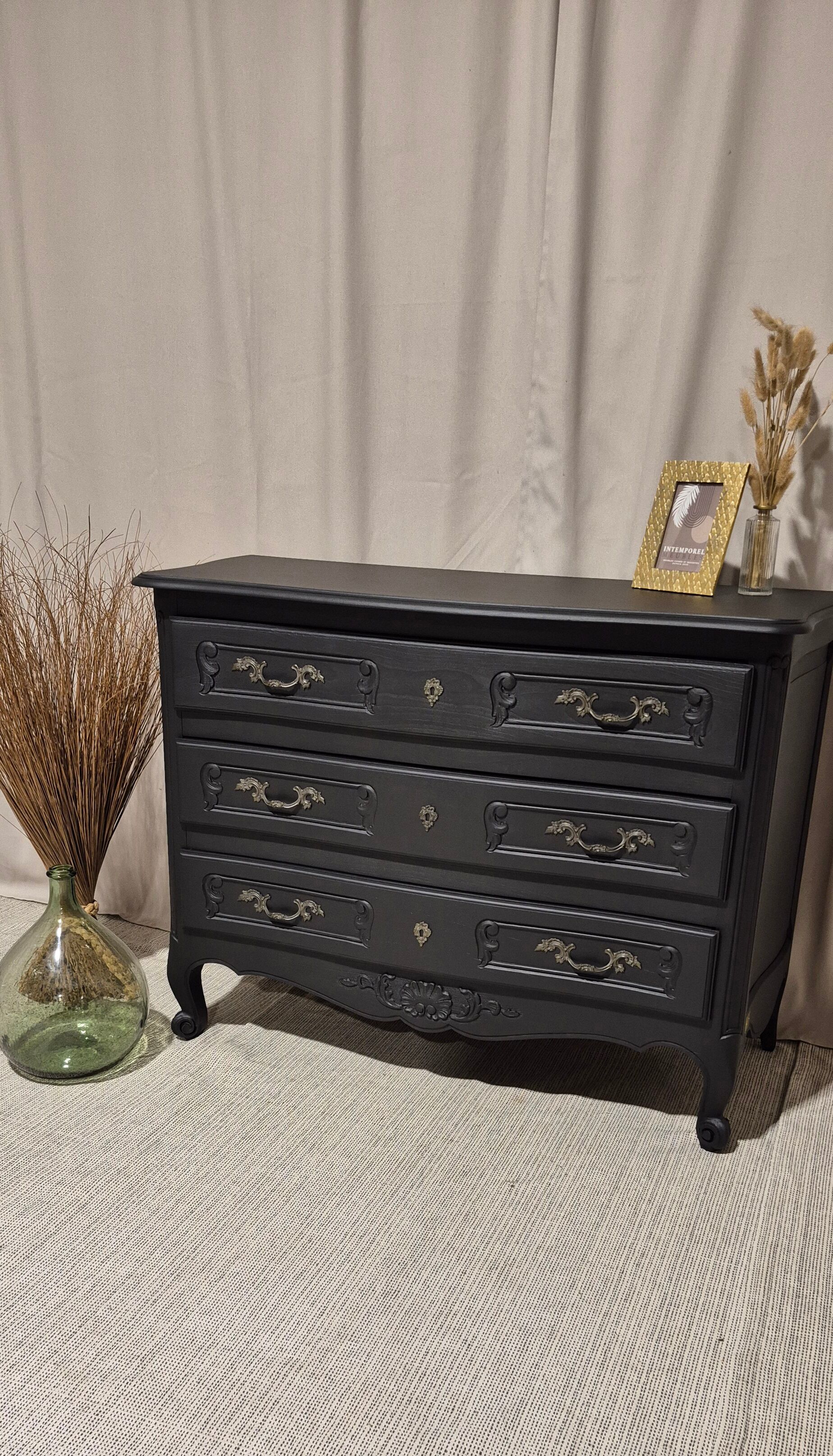 Louis XV commode