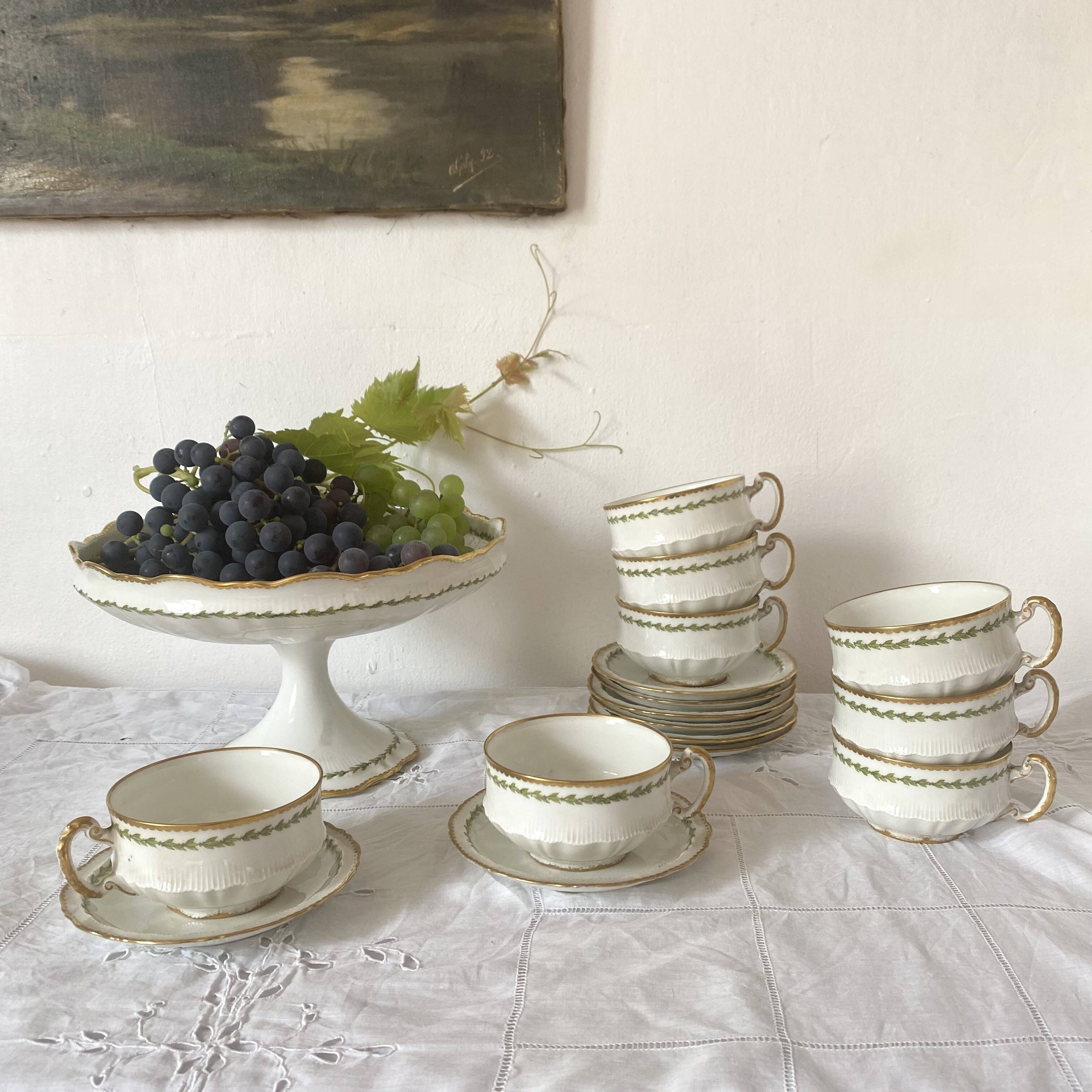 Antique fruit bowl, footed bowl in Limoges porcelain - Perrier Paris