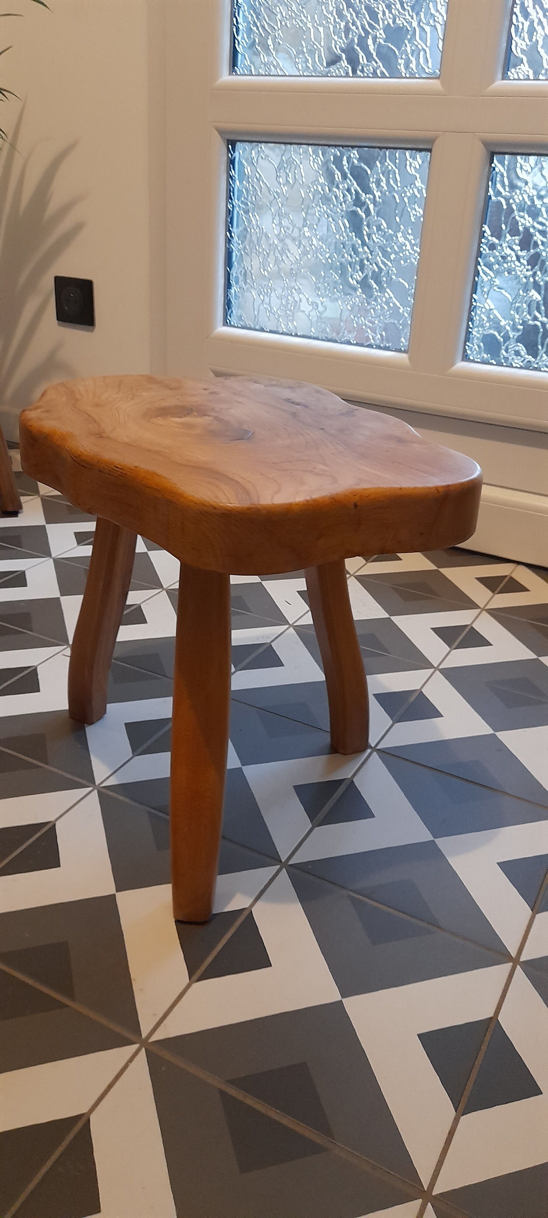 Brutalist tripod stool in solid elm