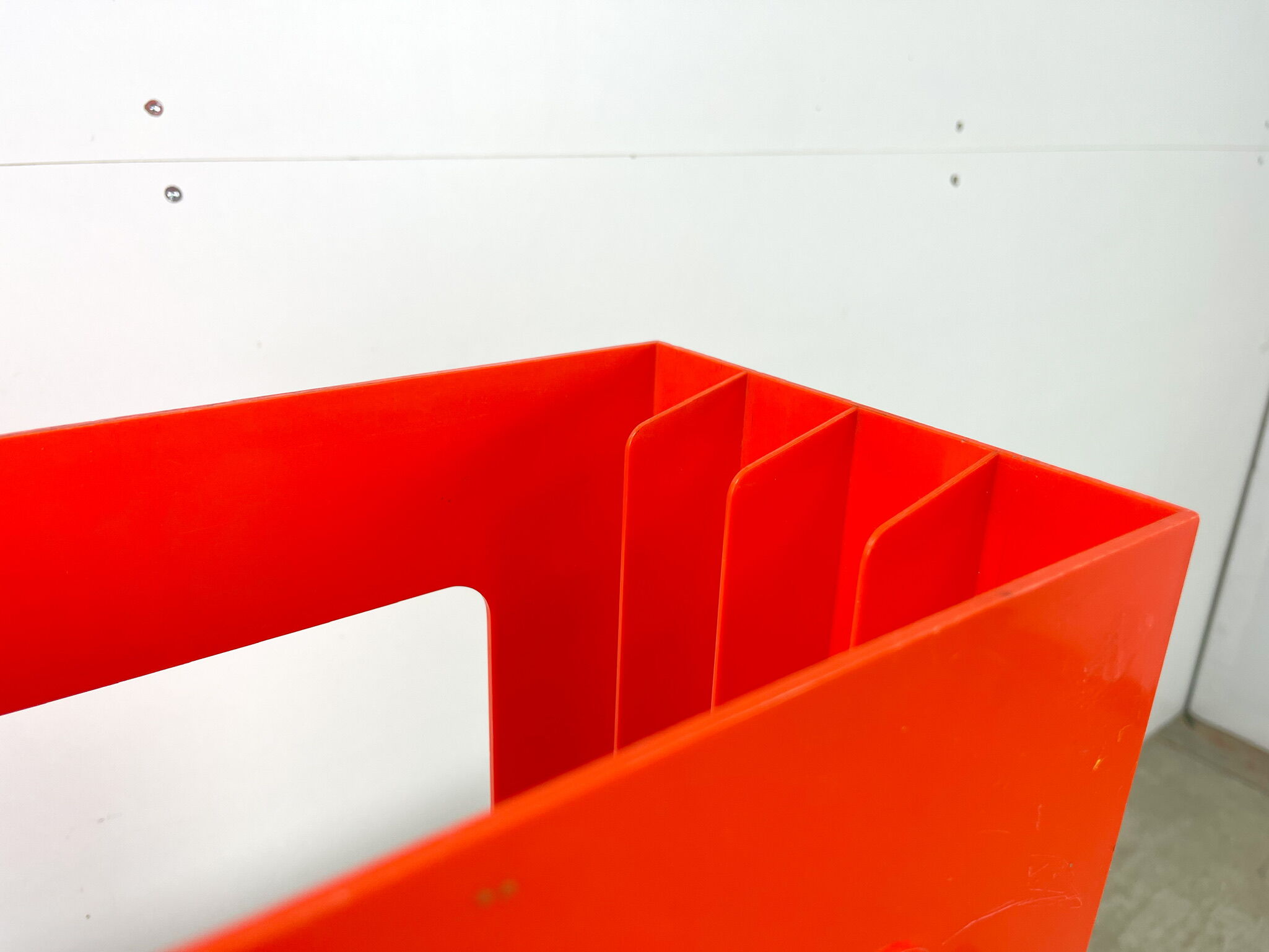 Cool LP box from Wittner brand