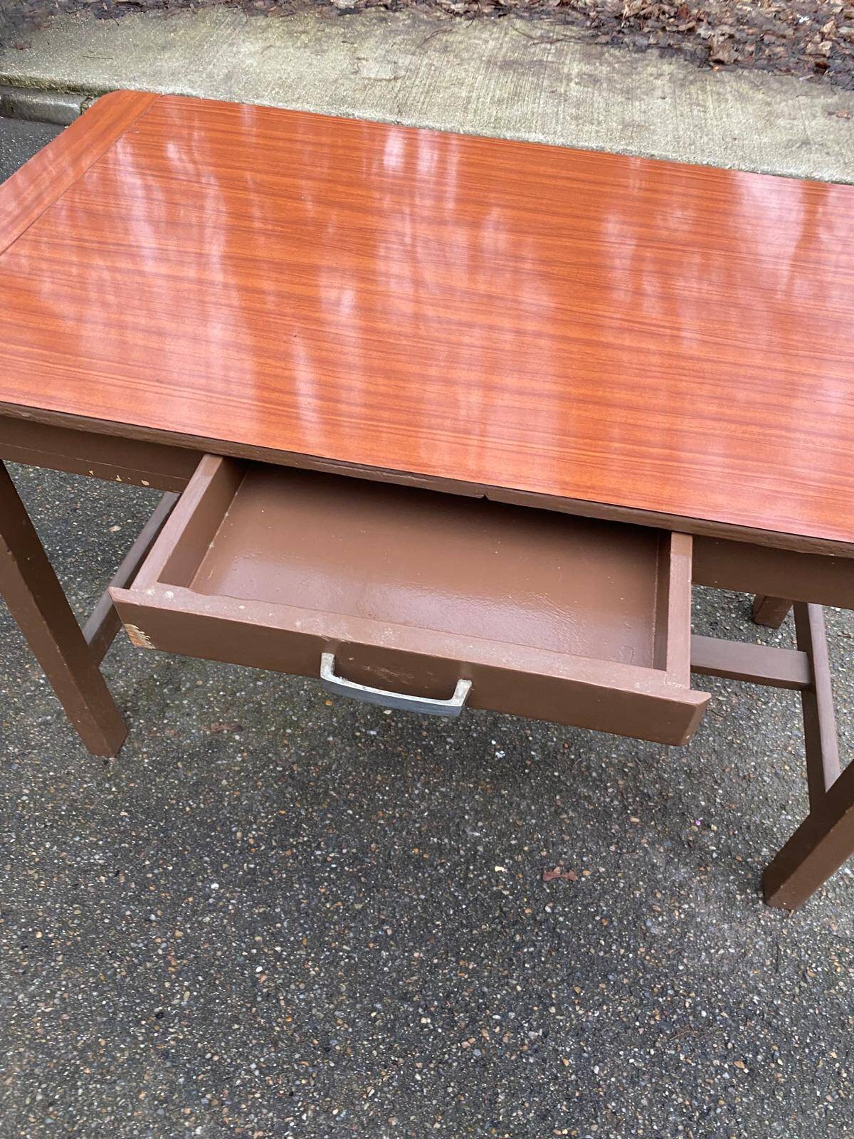 Parisian desk made of solid wood, painted grey and with formica.
