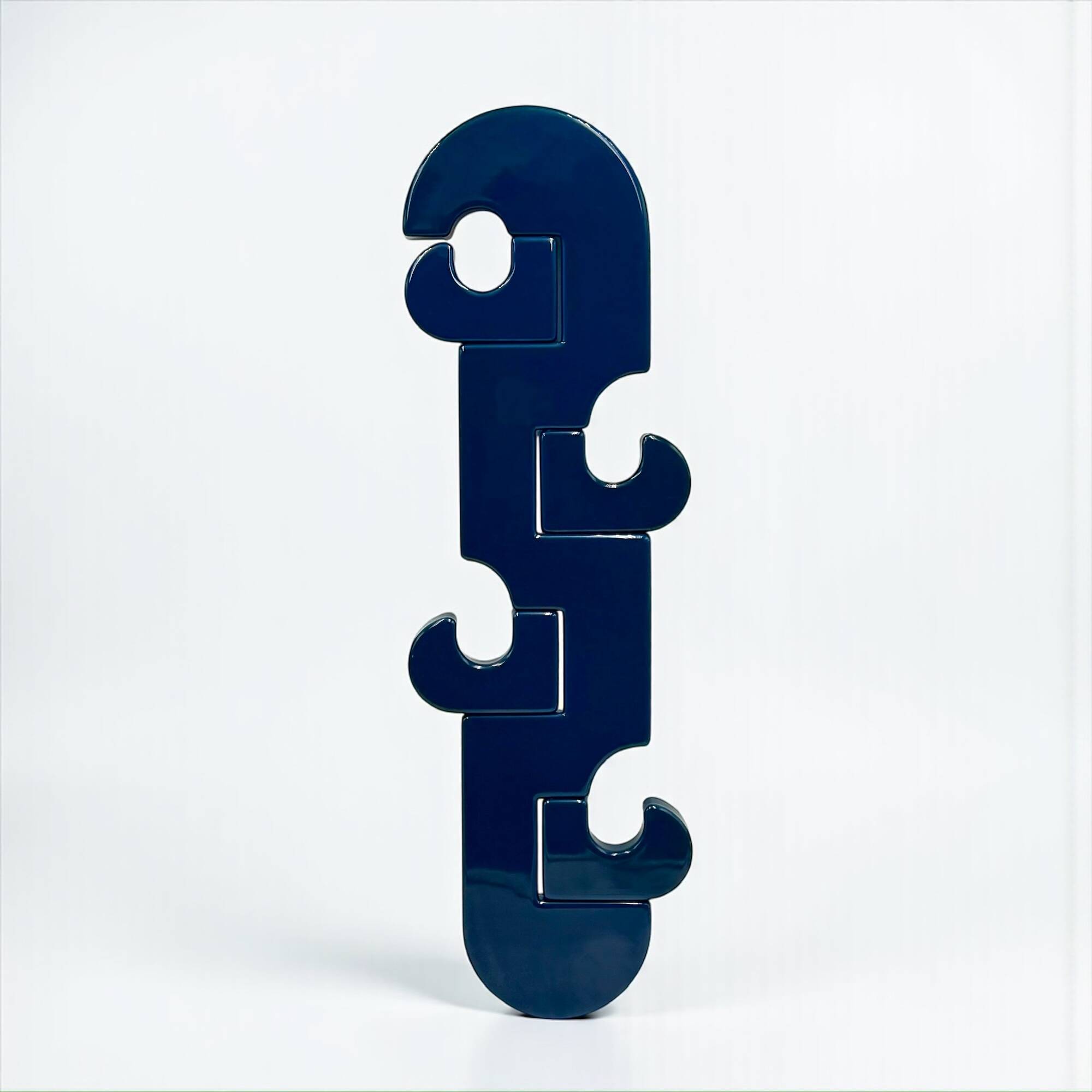 Porte-manteau mural vertical bleu Visiva Milano Italie années 70