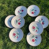 8 vintage flat plates decorated with stylized roses