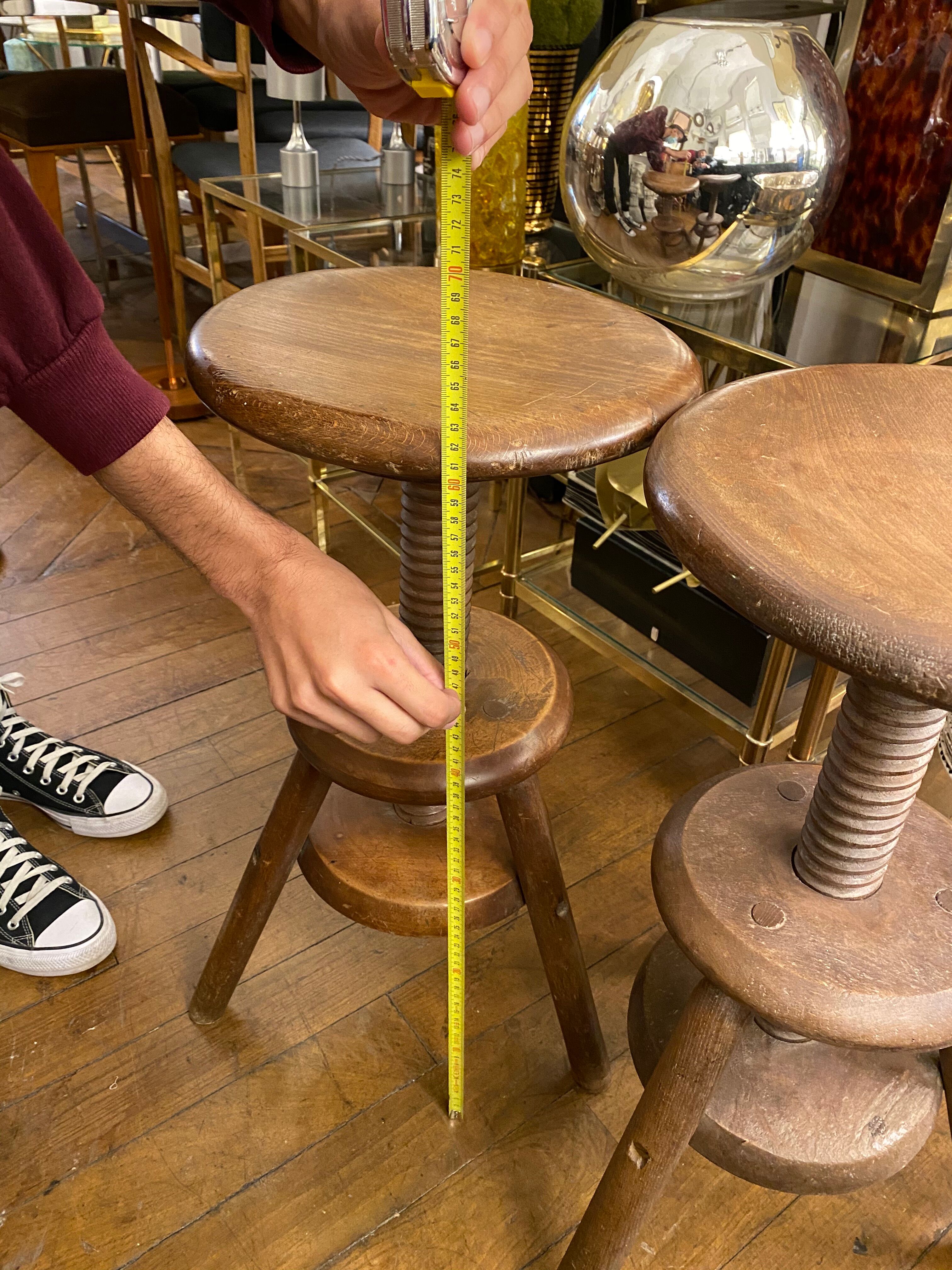 Pair of stool with screw