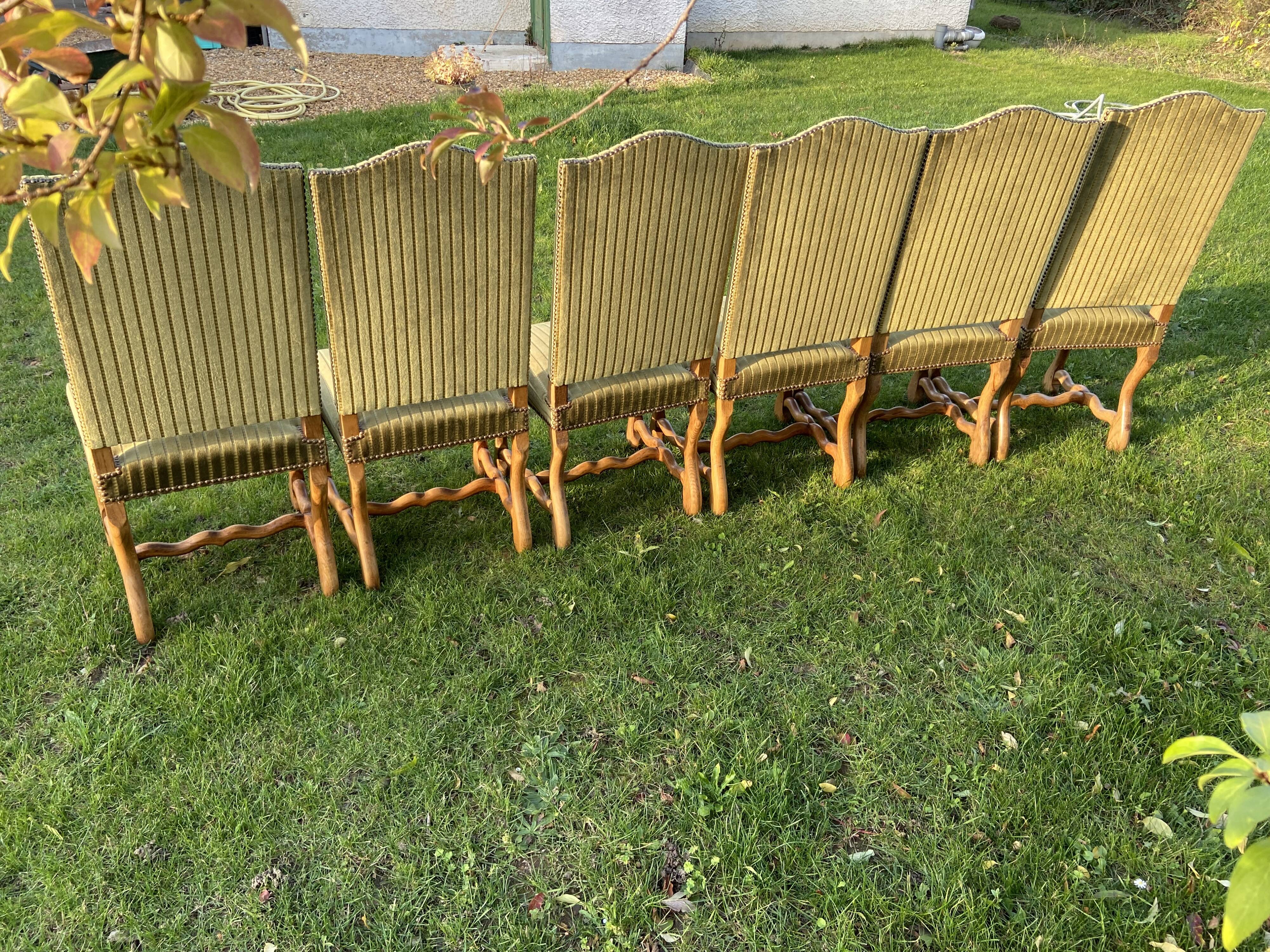 6 chairs
