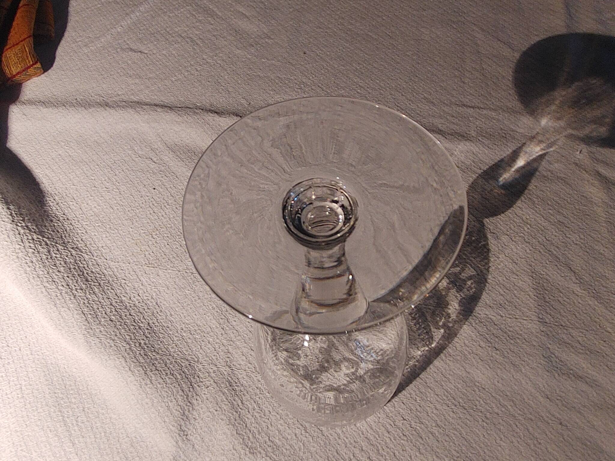 Verres anciens gravés - 6 eau - 6 vin - 6 apéritif
