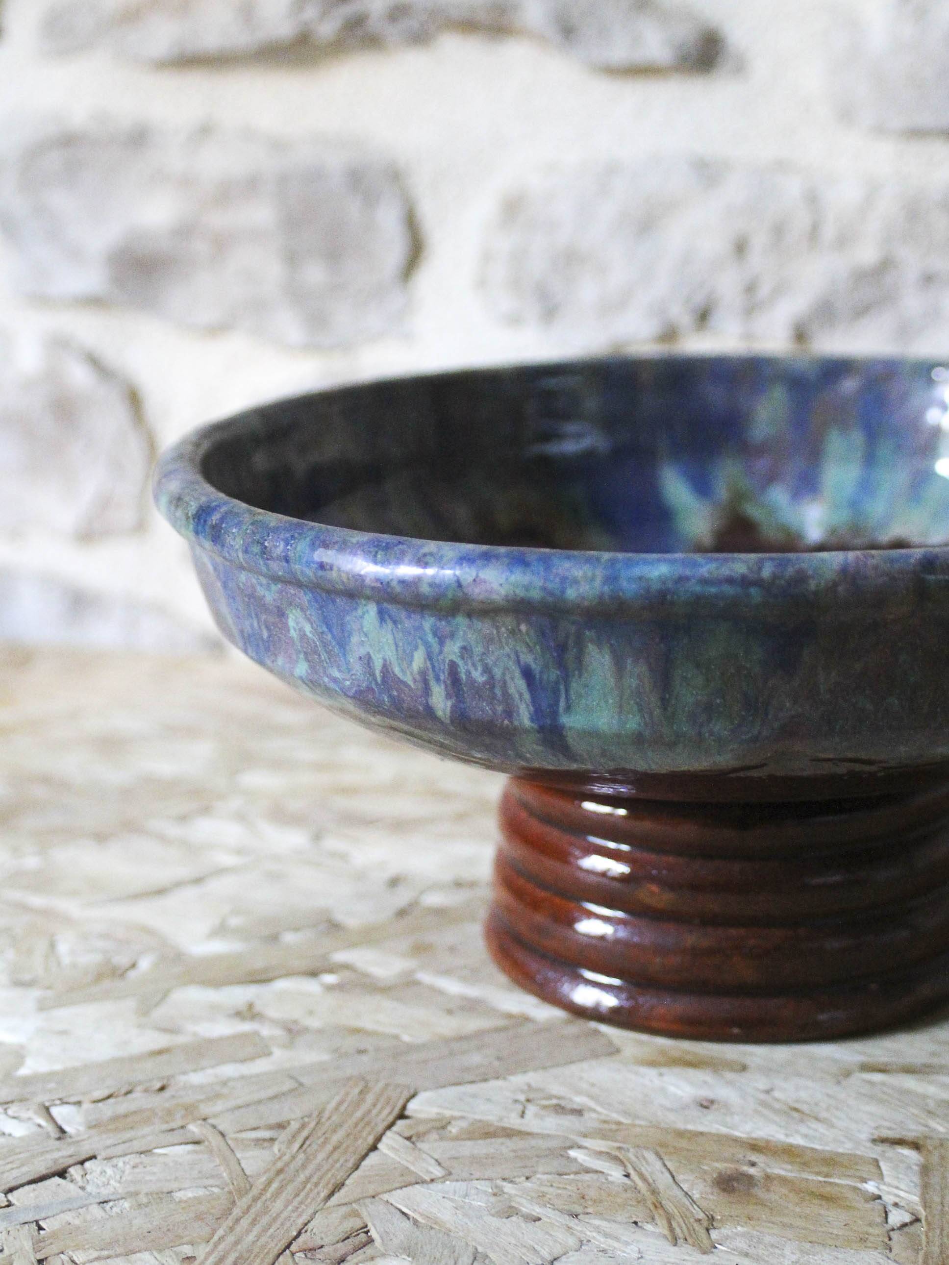 Cab bordeaux ceramic standing bowl