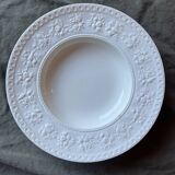 Set of 6 small Wedgwood Wellesley Festivity plates.