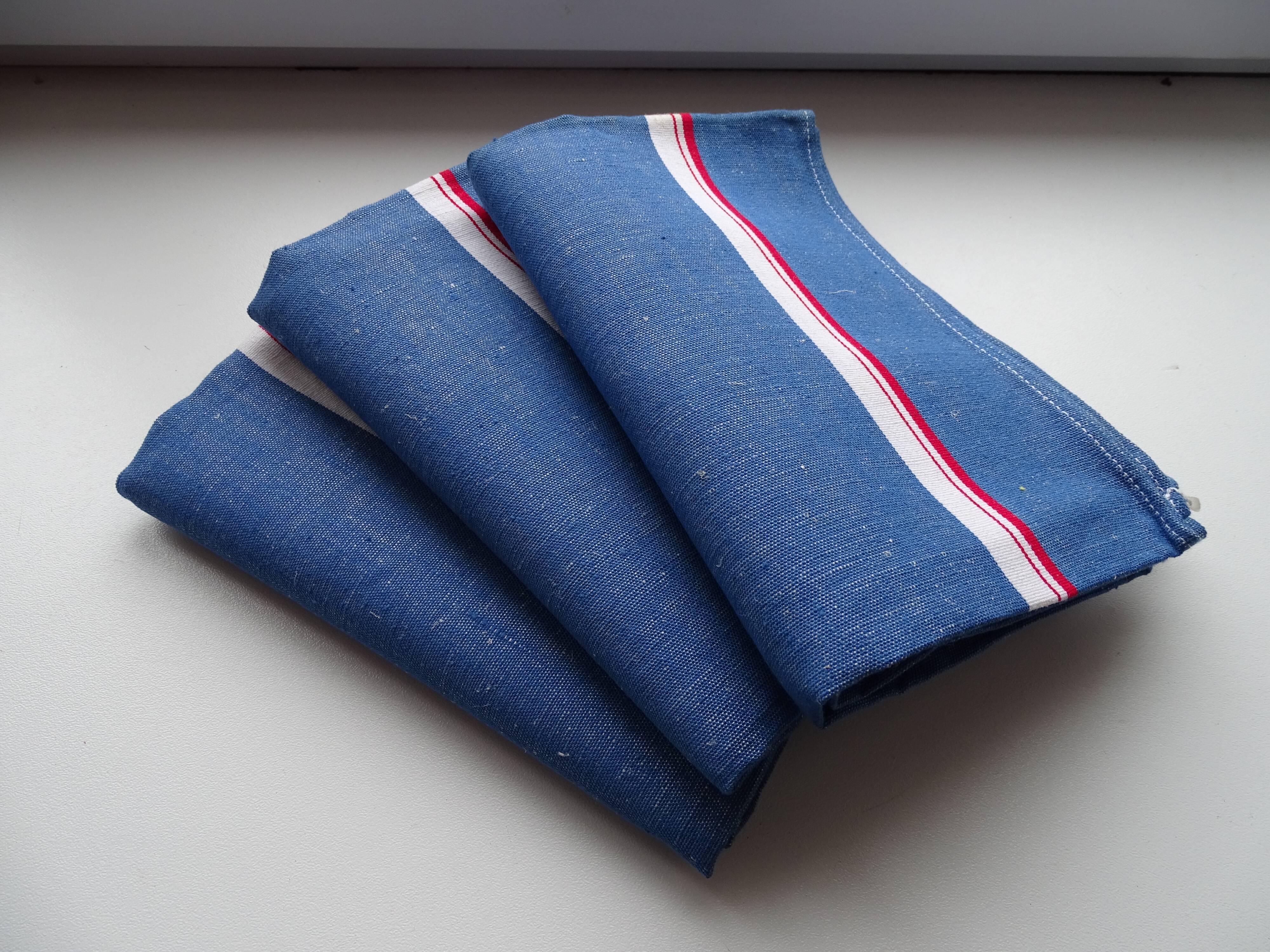 3 linen tea towels with old litters 75 x 55