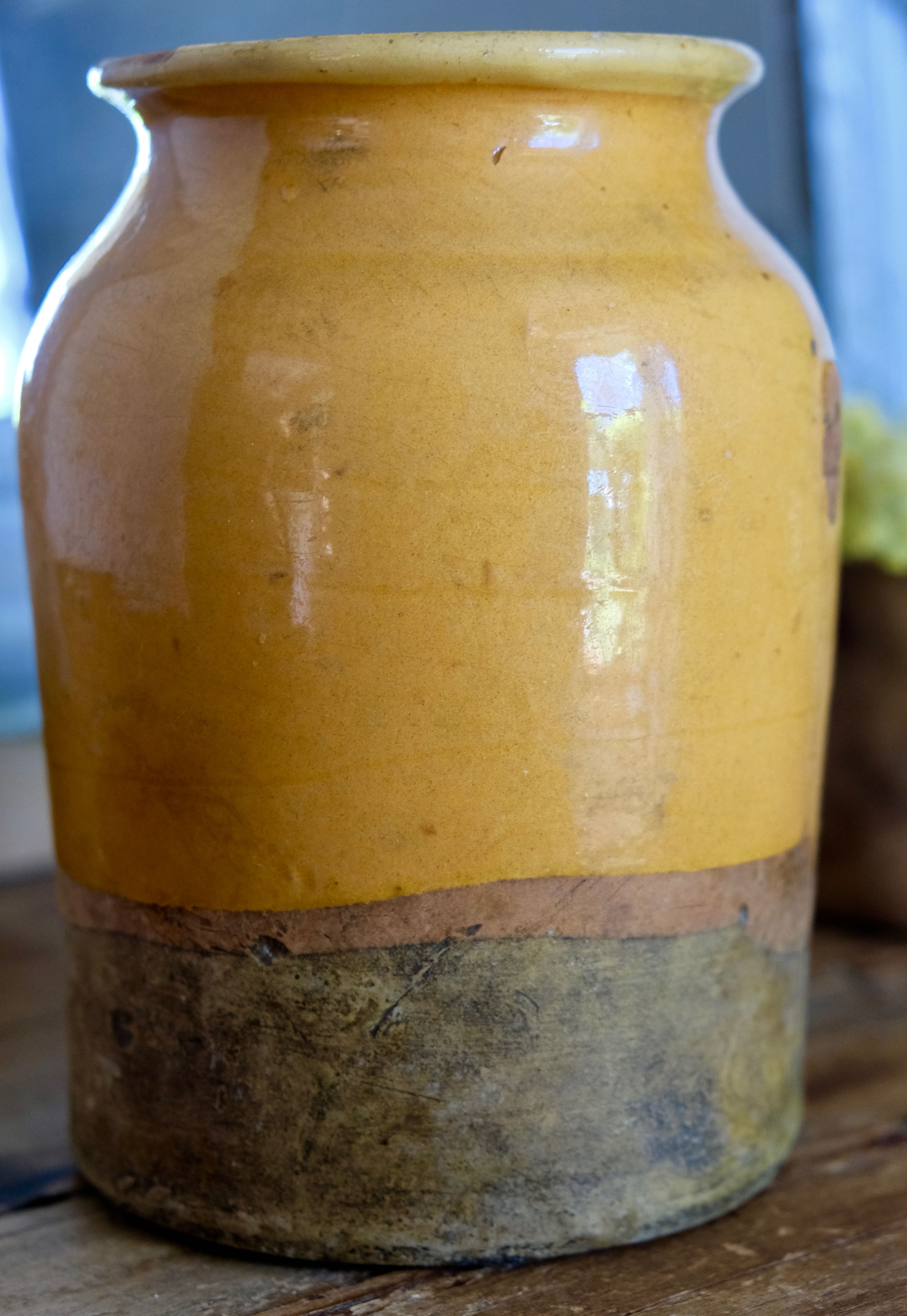 Antique yellow glazed grease pot 19th
