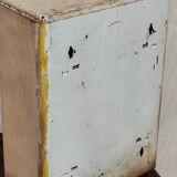 Metal medicine cabinet mirror