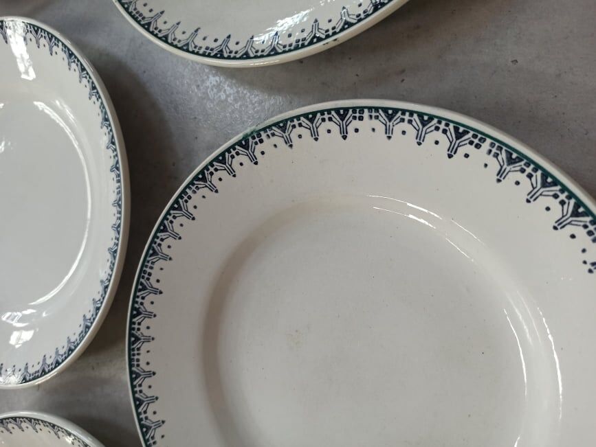 Plates in Amandinoise Saint-Amand earthenware