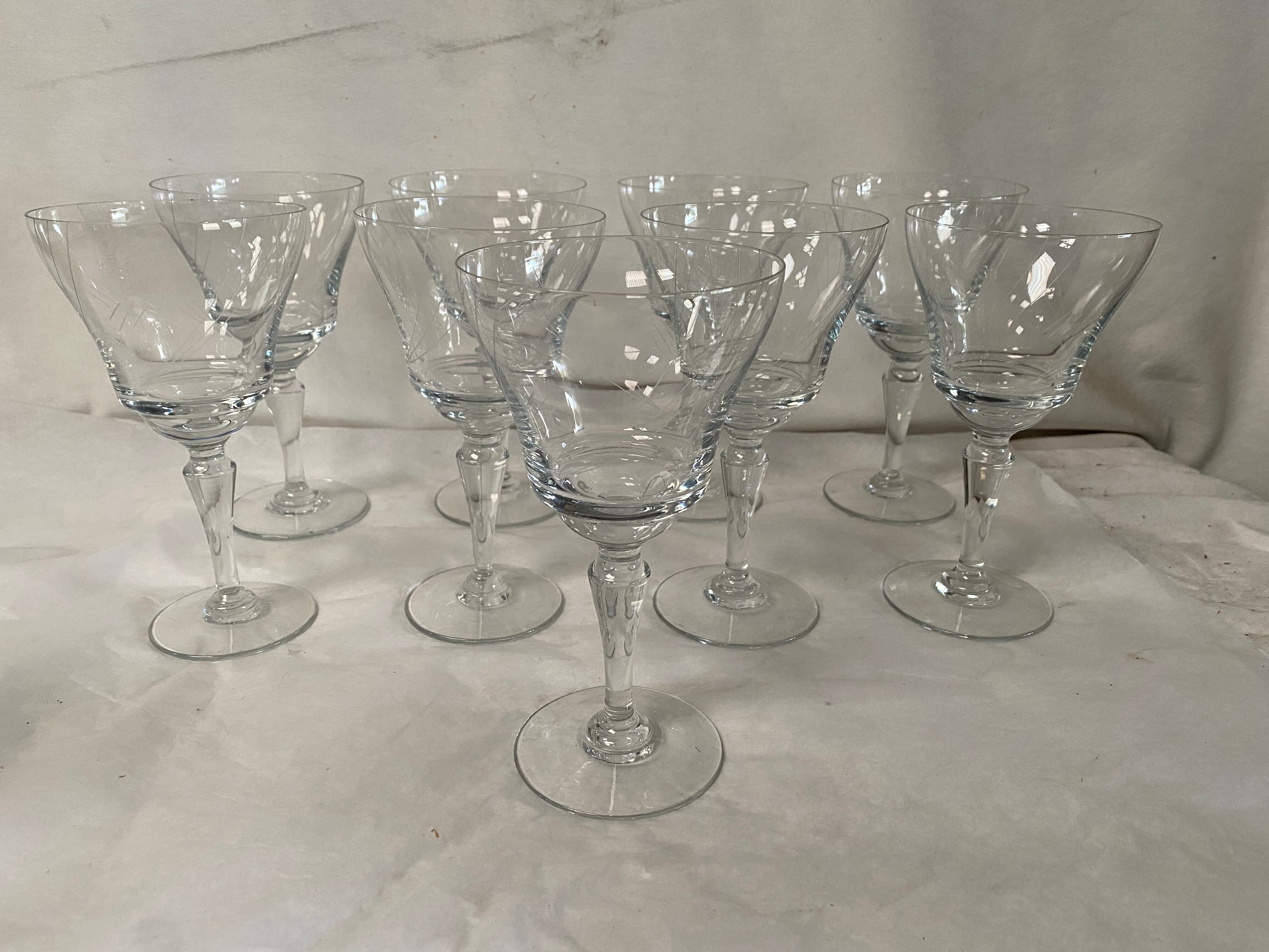 Set of 10 engraved vintage glasses