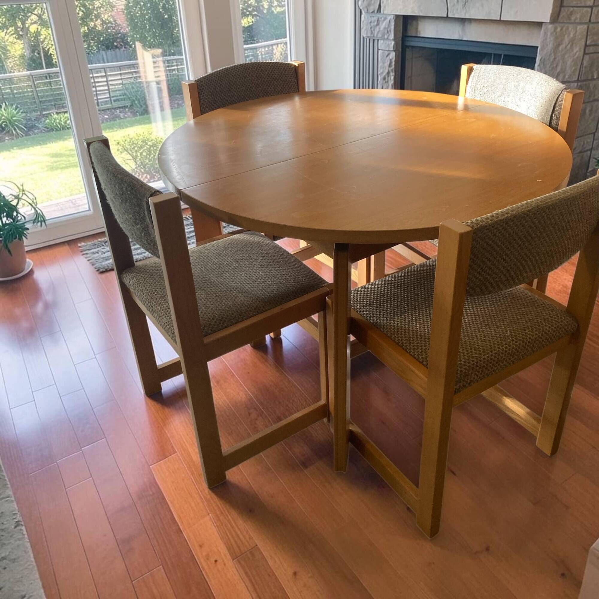Brutalist extendable table in solid elm by Maison Regain, 1970s.