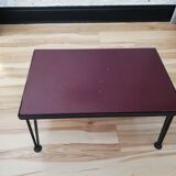 Table basse pieds compat en fer noir
