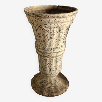 Cemetery pedestal vase