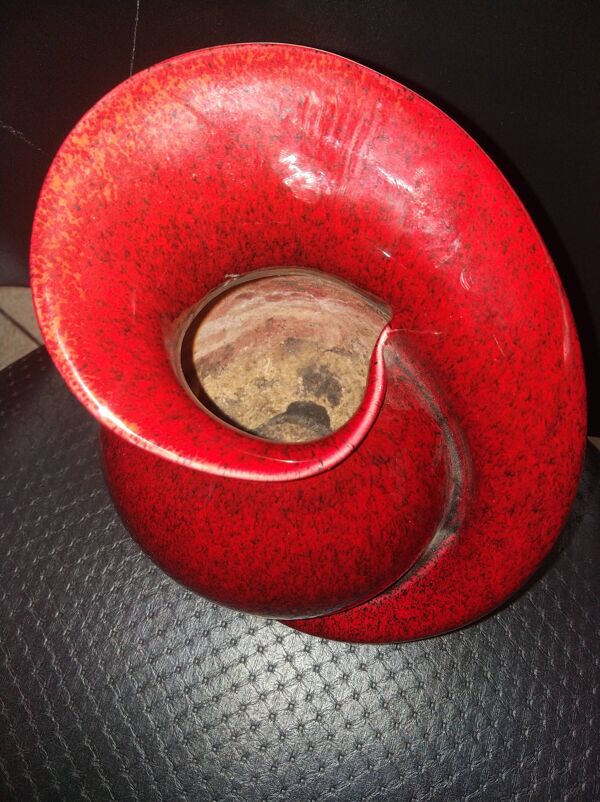 Vase coeur de rose en céramique par Fred et Andrée Stocker vers 1950