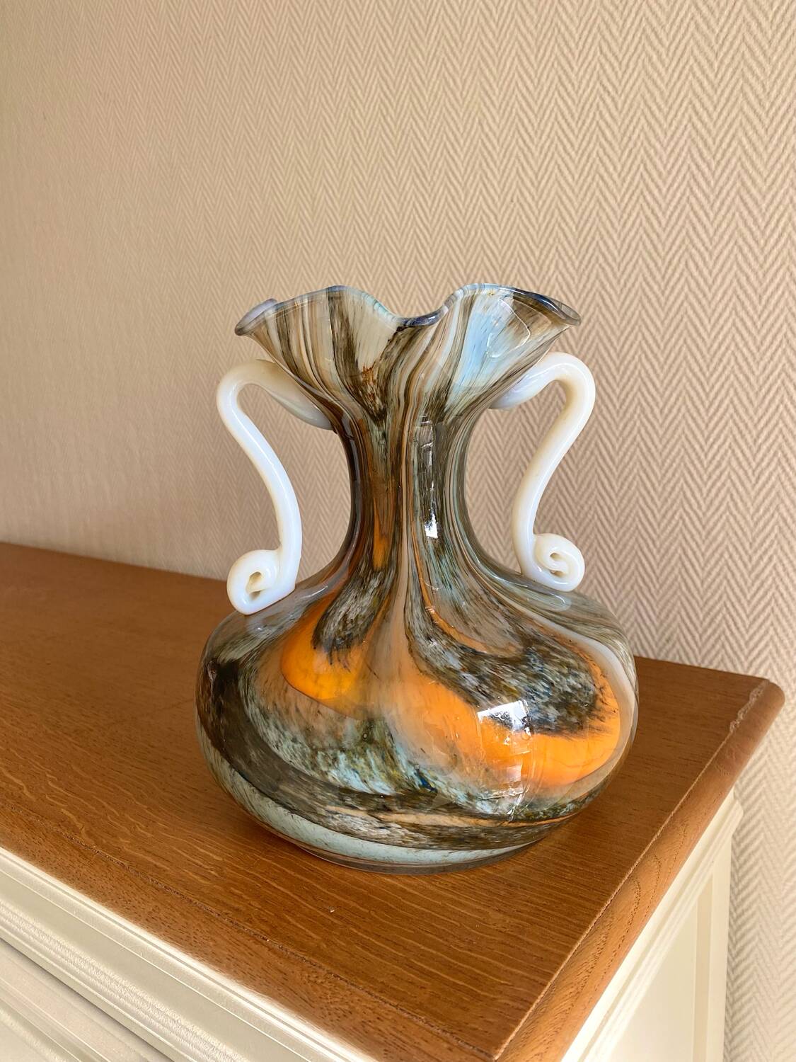 Vase en verre marbré italien 70s