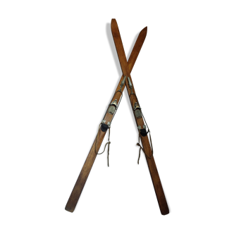 Ancient skis