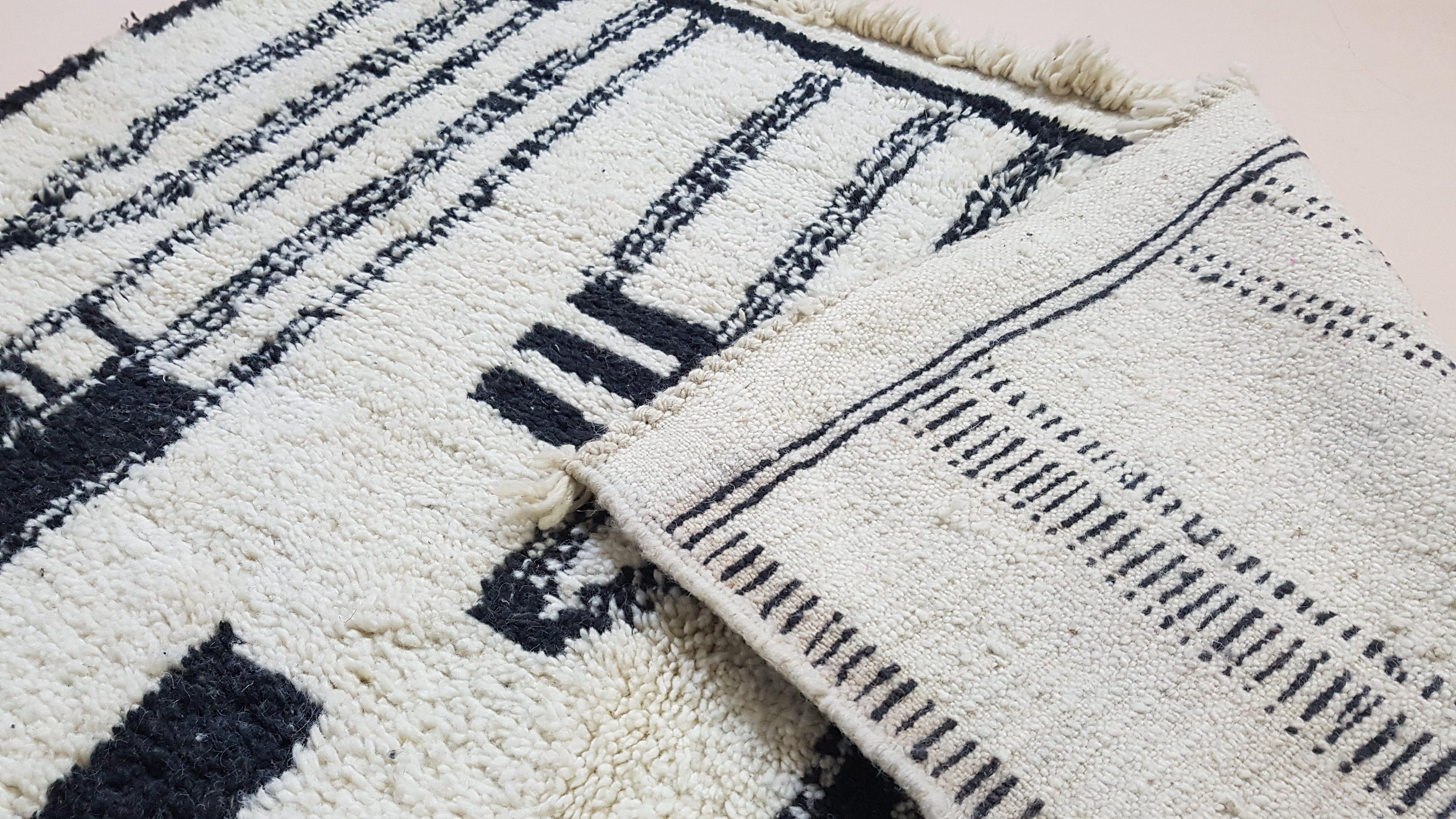 Tapis Beni Ouarain, 275 x 155 cm