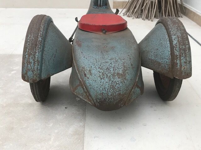 Children's cyclorowing tricycle 1950s