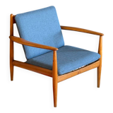 Scandinavian armchair in solid teak by Grete Jalk