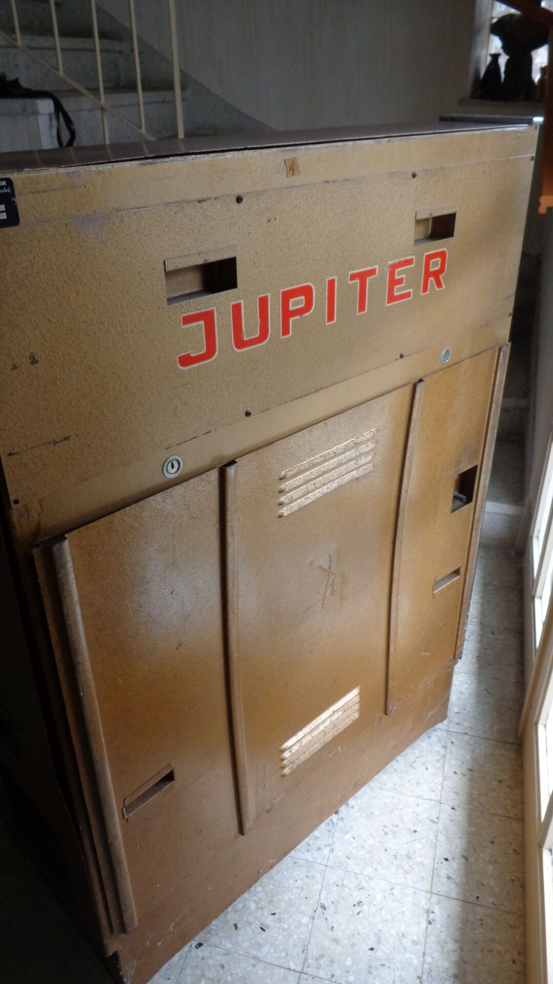 Jupiter Majesty 120 Juke box