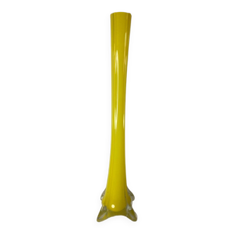 Vase jaune