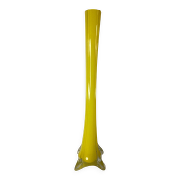 Vase jaune