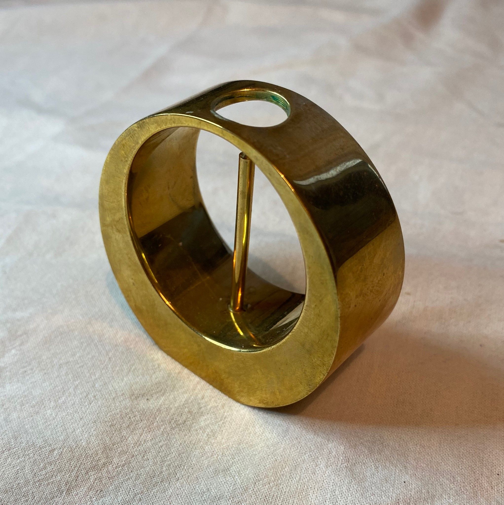 Arthur PE brass candle holder
