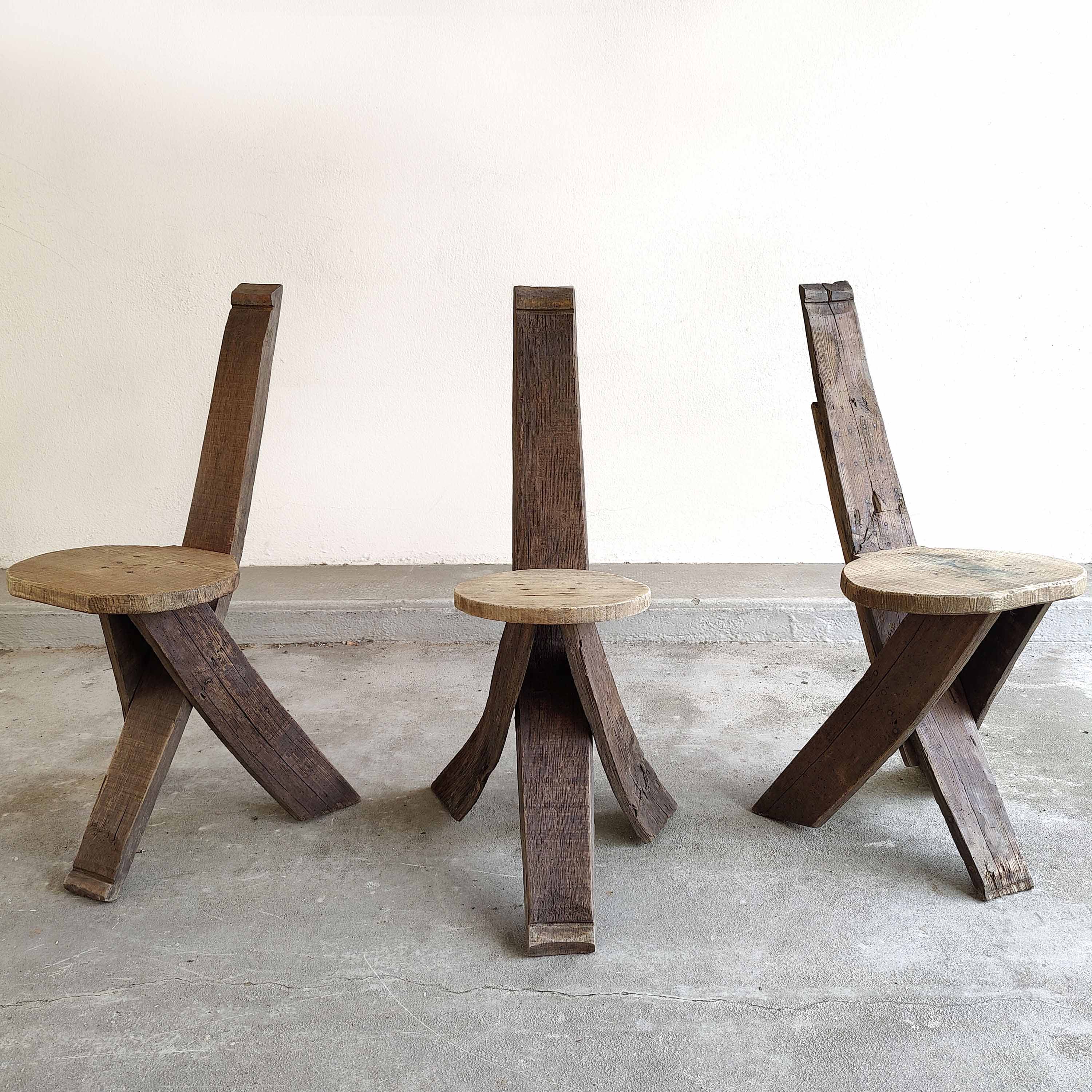 Set of 3 chairs brutalist tripod solid wood
