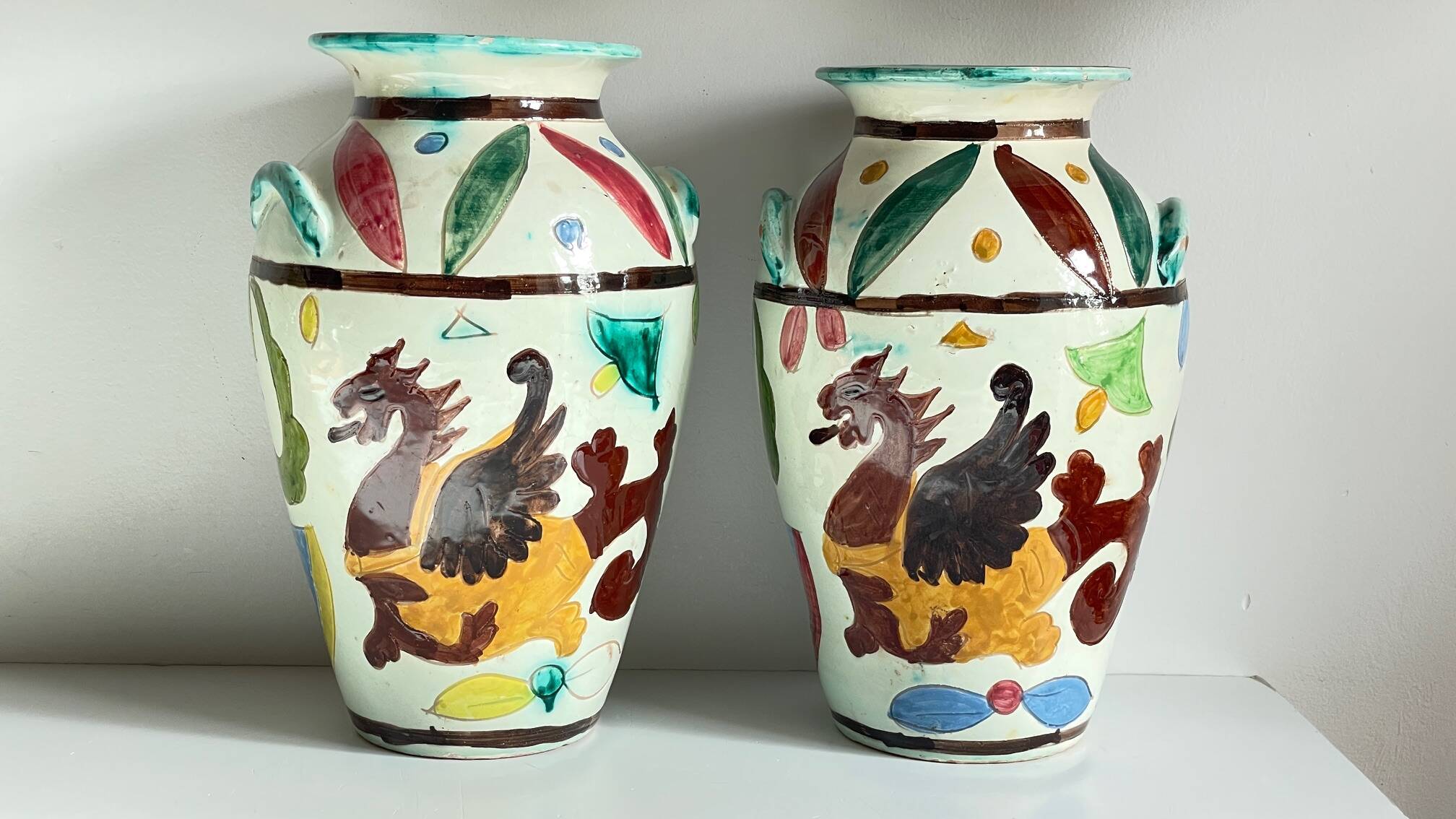 Vases vintage italy motif dragon