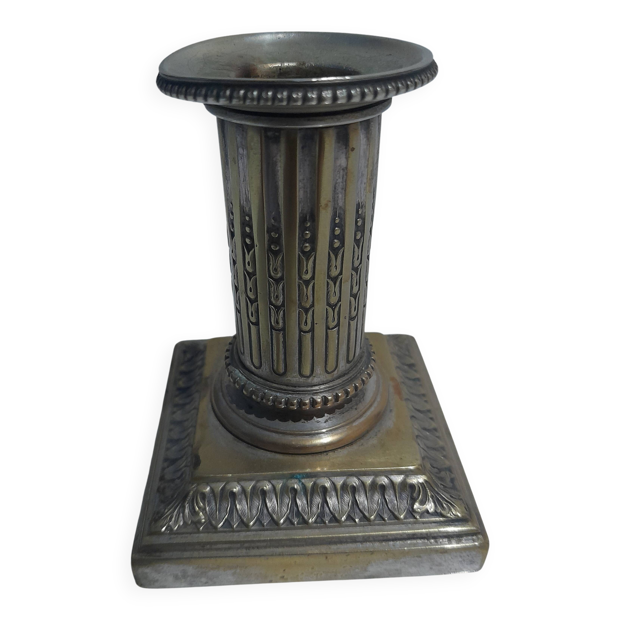 "Bourgeoise in the Louis XVI style, in silver-plated metal. Signed Cailard Bayard"