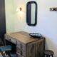 Miroir vintage noir aux angles arrondis