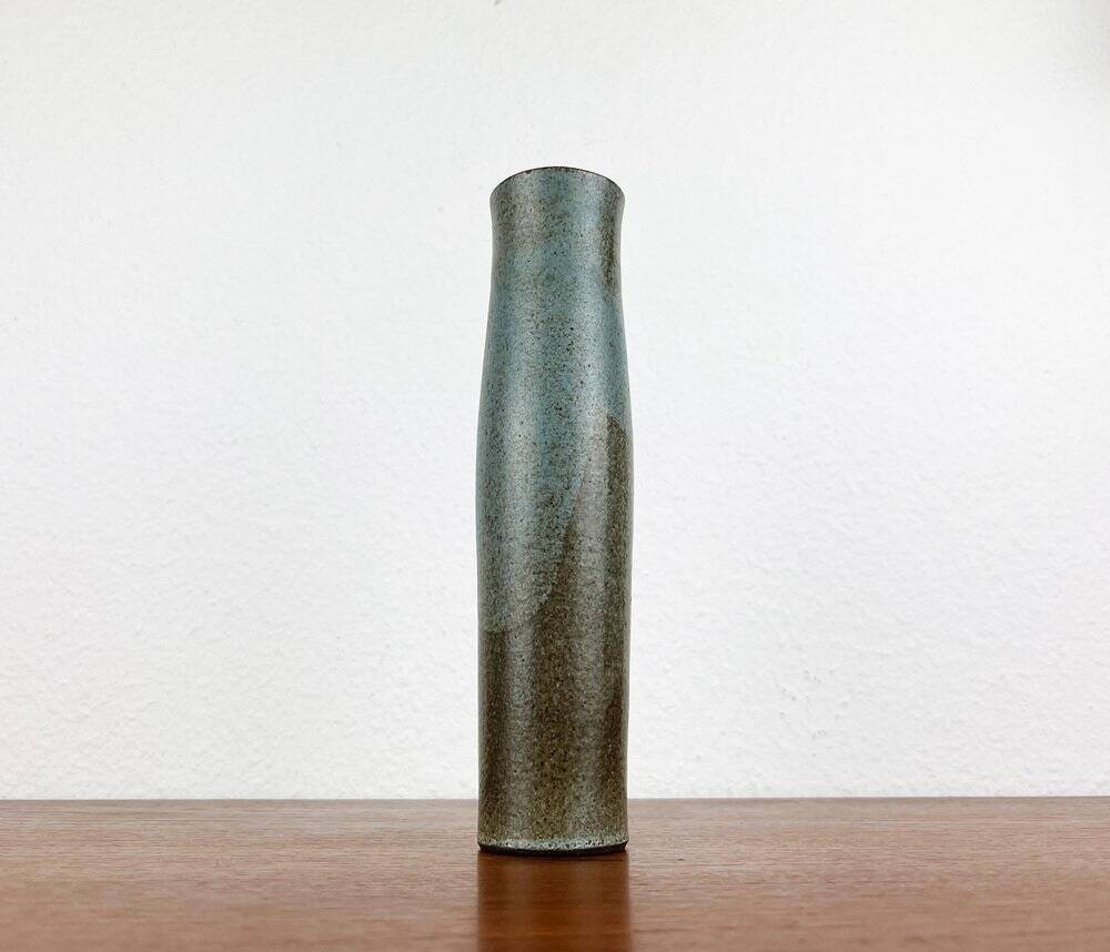 Mid-century German studio pottery vase by Janne Reckert-Cordua, 1960s.