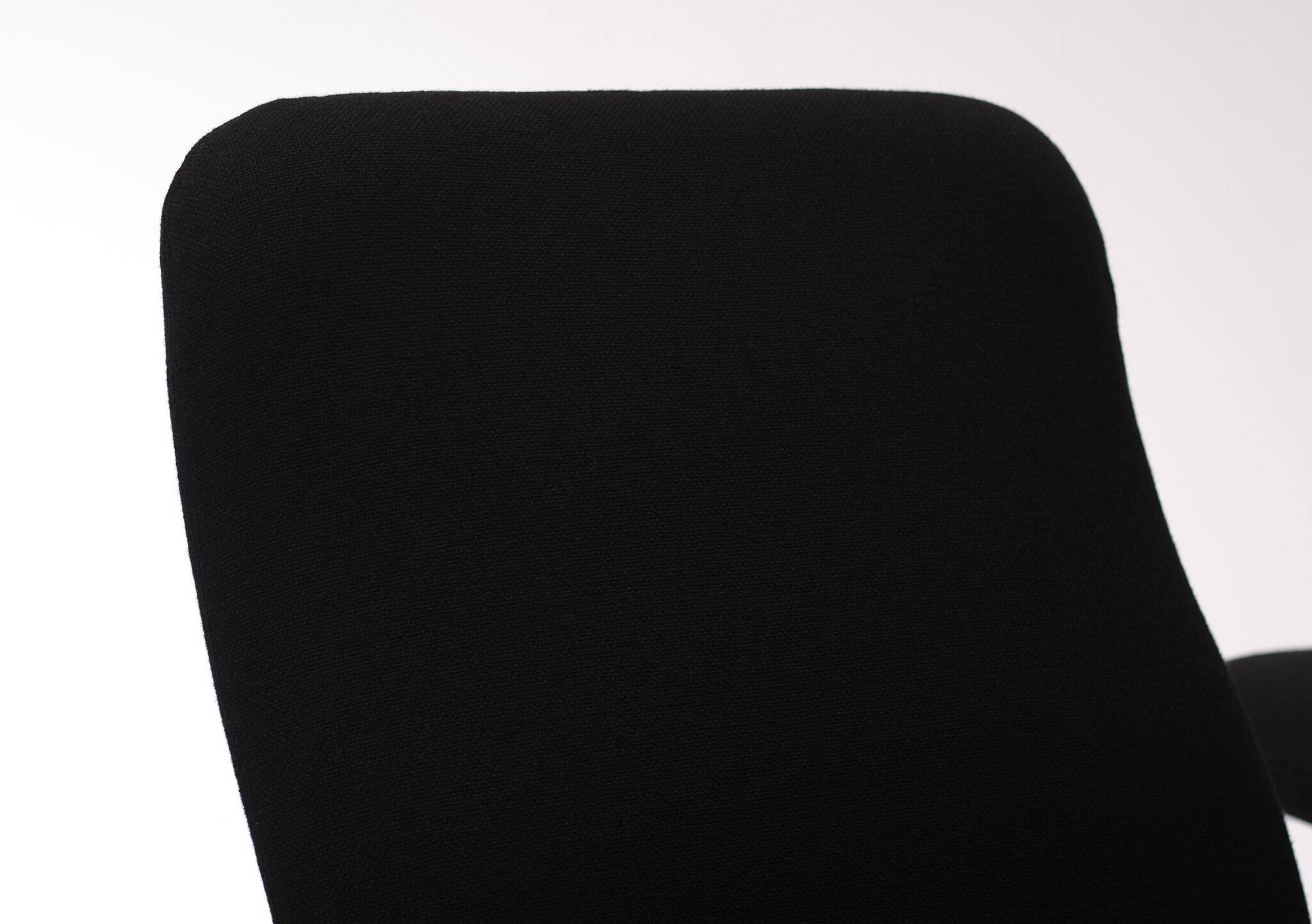 F780 Concorde Lounge Chairs by Pierre Paulin for Artifort in New Upholstery