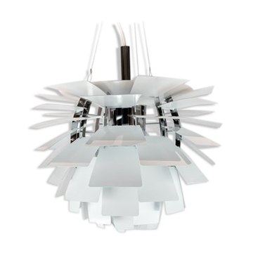 White artichoke, Ø48, designed by Poul Henningsen in 1958 and manufactured by Louis Poulsen.
