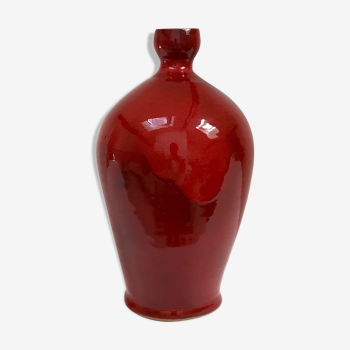 Red terracotta vase