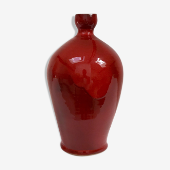 Vase en terre cuite rouge