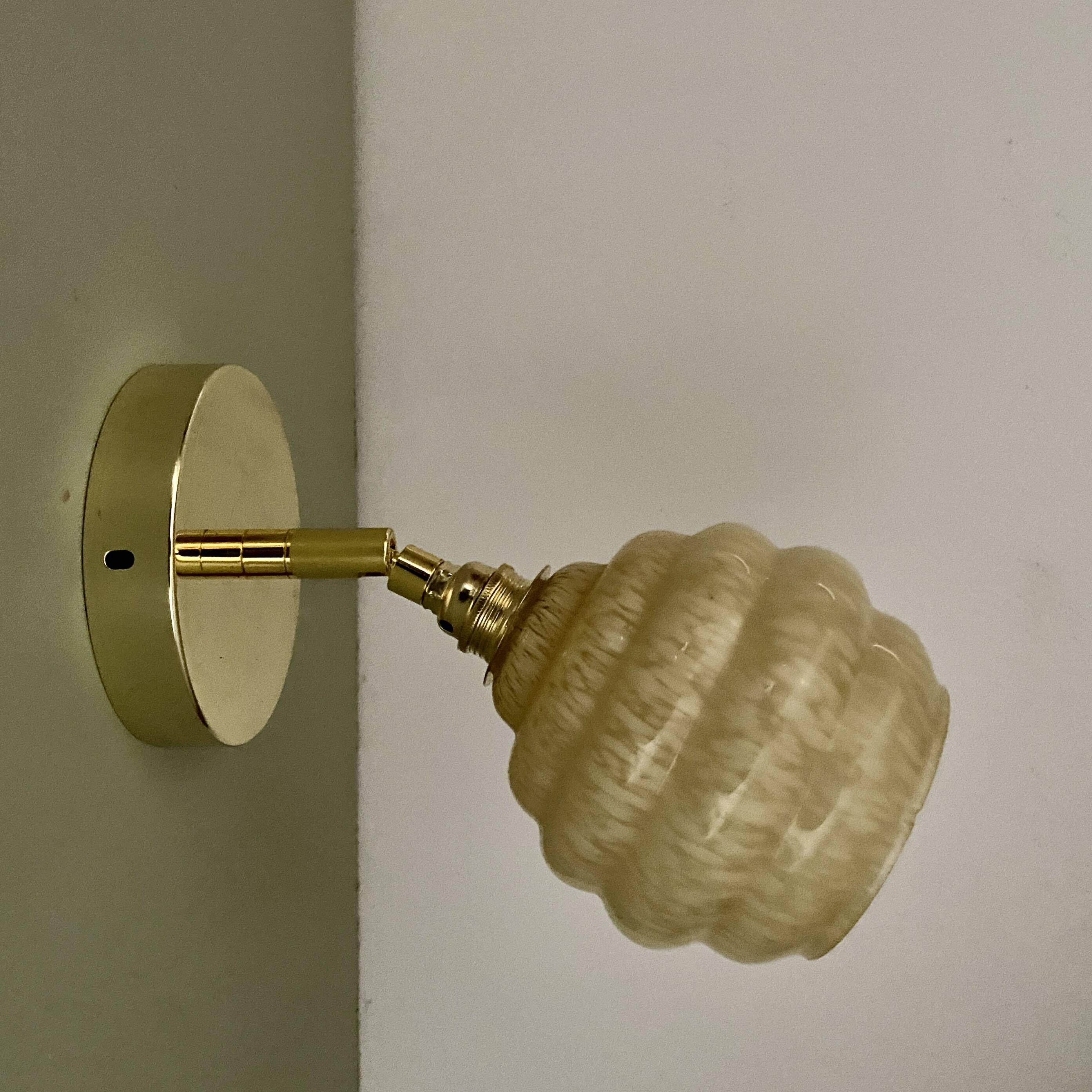 Vintage tulip wall lamp in yellow Clichy glass