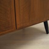 Walnut cabinet, Danish design, 1960s, designer: Børge Mogensen